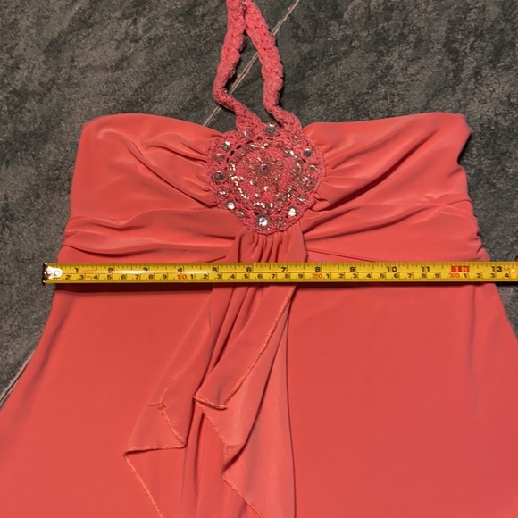 Halter top - Picture 5 of 9